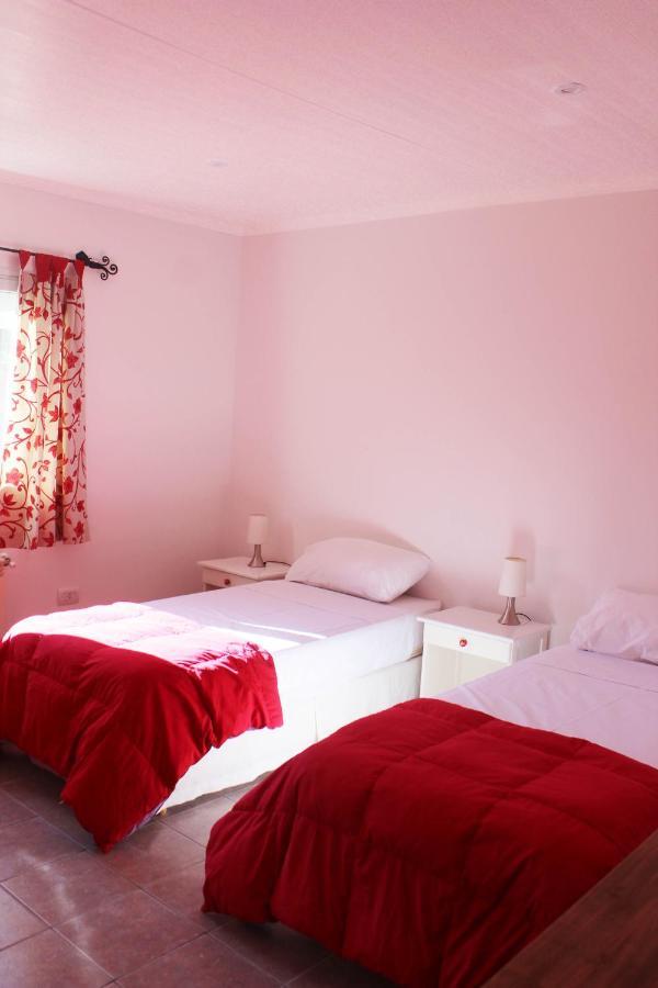 Hospedar Calafate - Los Lupinos Hotel เอลกาลาฟาเต ภายนอก รูปภาพ