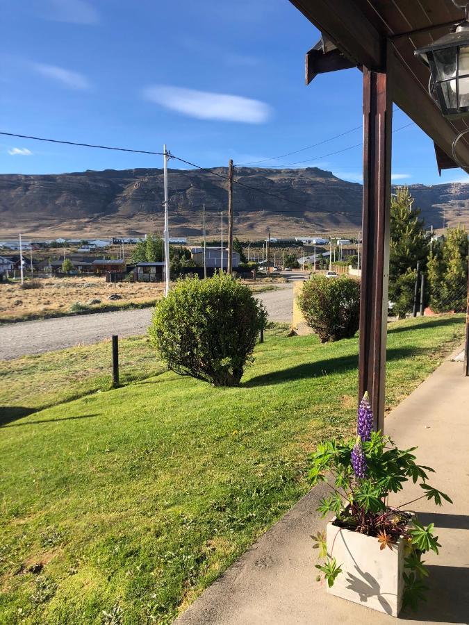 Hospedar Calafate - Los Lupinos Hotel เอลกาลาฟาเต ภายนอก รูปภาพ